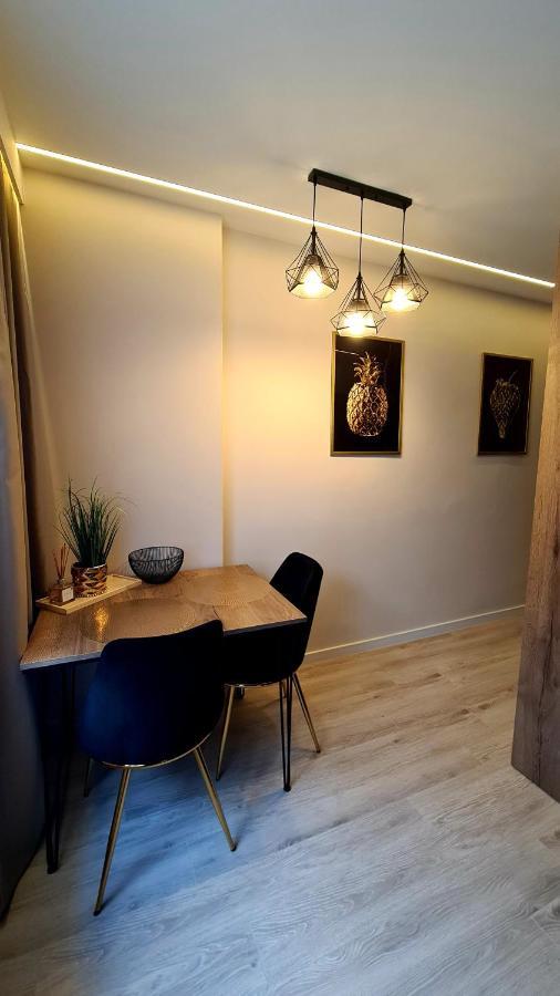 Mazurski Apartament โอสโตรดา ภายนอก รูปภาพ